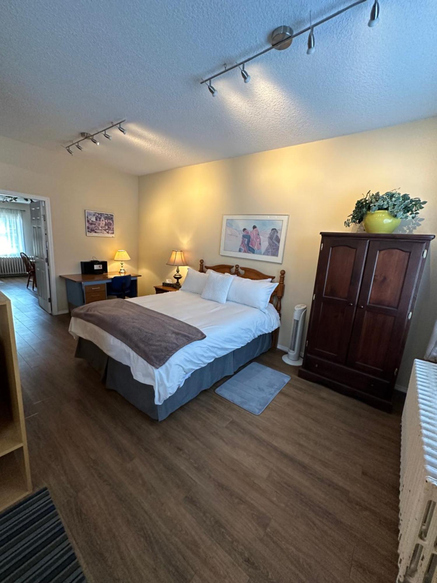 Burns Lake Bed And Breakfast Esterno foto