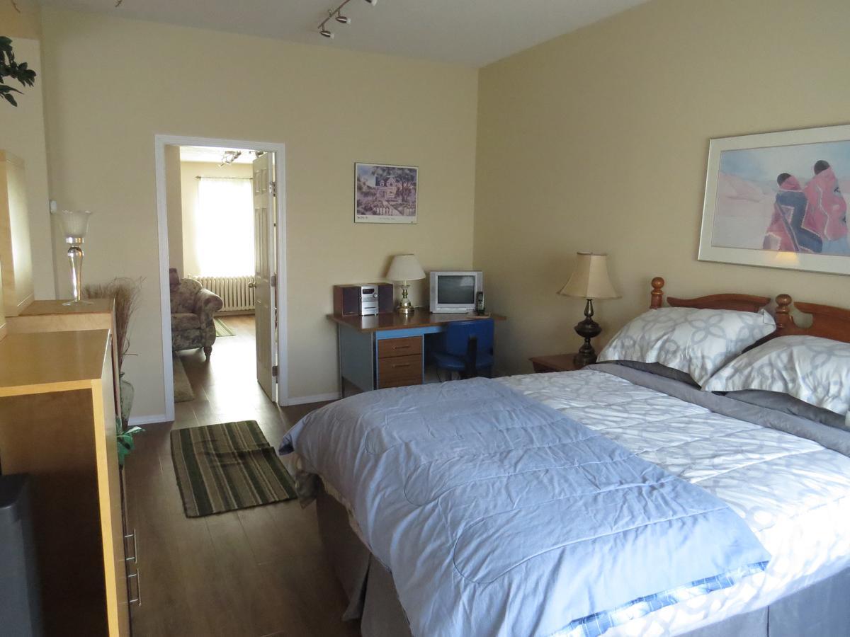 Burns Lake Bed And Breakfast Esterno foto